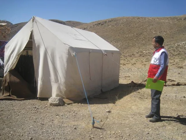 چادر مسافرتی هلال احمر Red Crescent tent